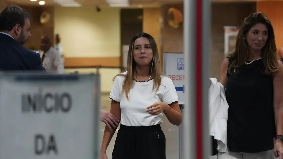 Podrá volver al país: condenan a la abogada Agostina Páez y regresa desde Brasil